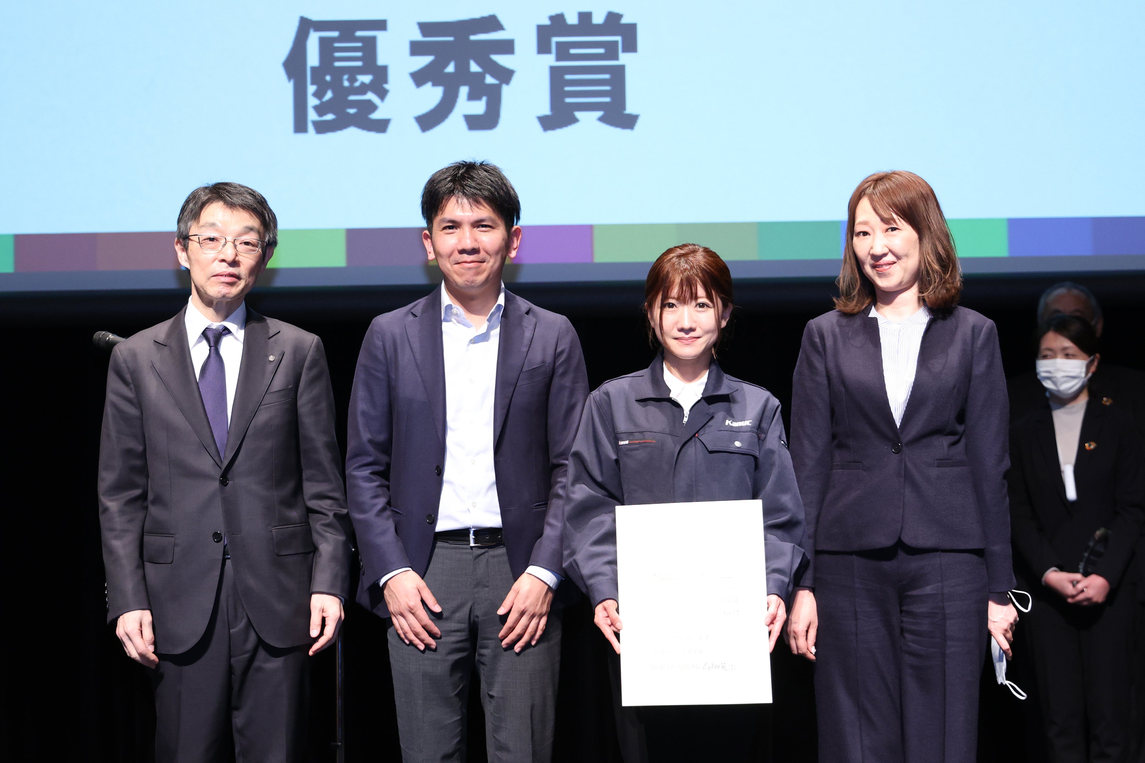 写真左から、高畑英治氏（静岡県 くらし・環境部長）、山田哲嘉氏（カナック 経営戦略室 室長）、岡谷裕子氏（カナック 経営戦略室）、堀越恵美子氏（カナック 代表取締役常務）