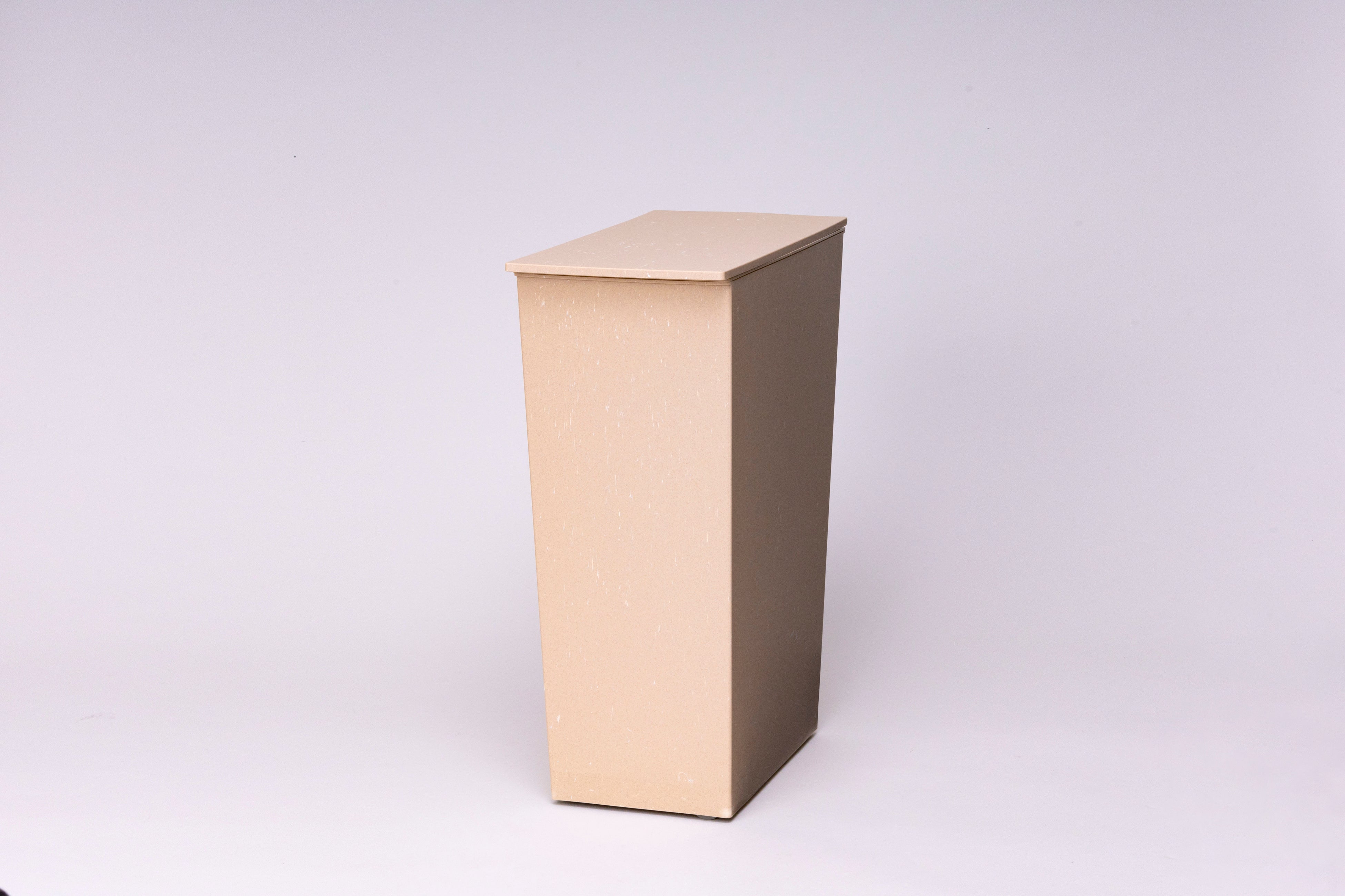 クラフトブラウン