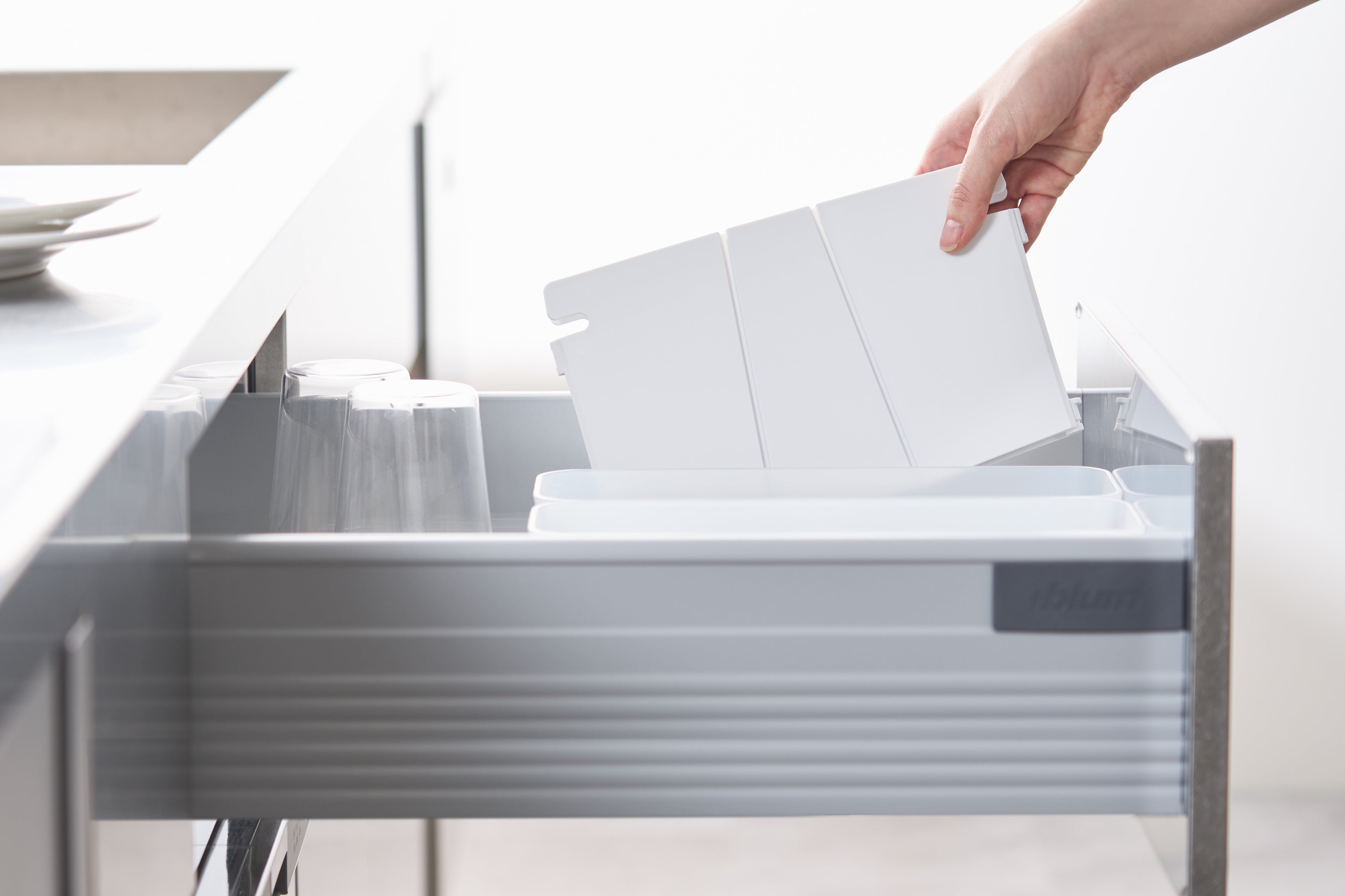 サッとしまえる