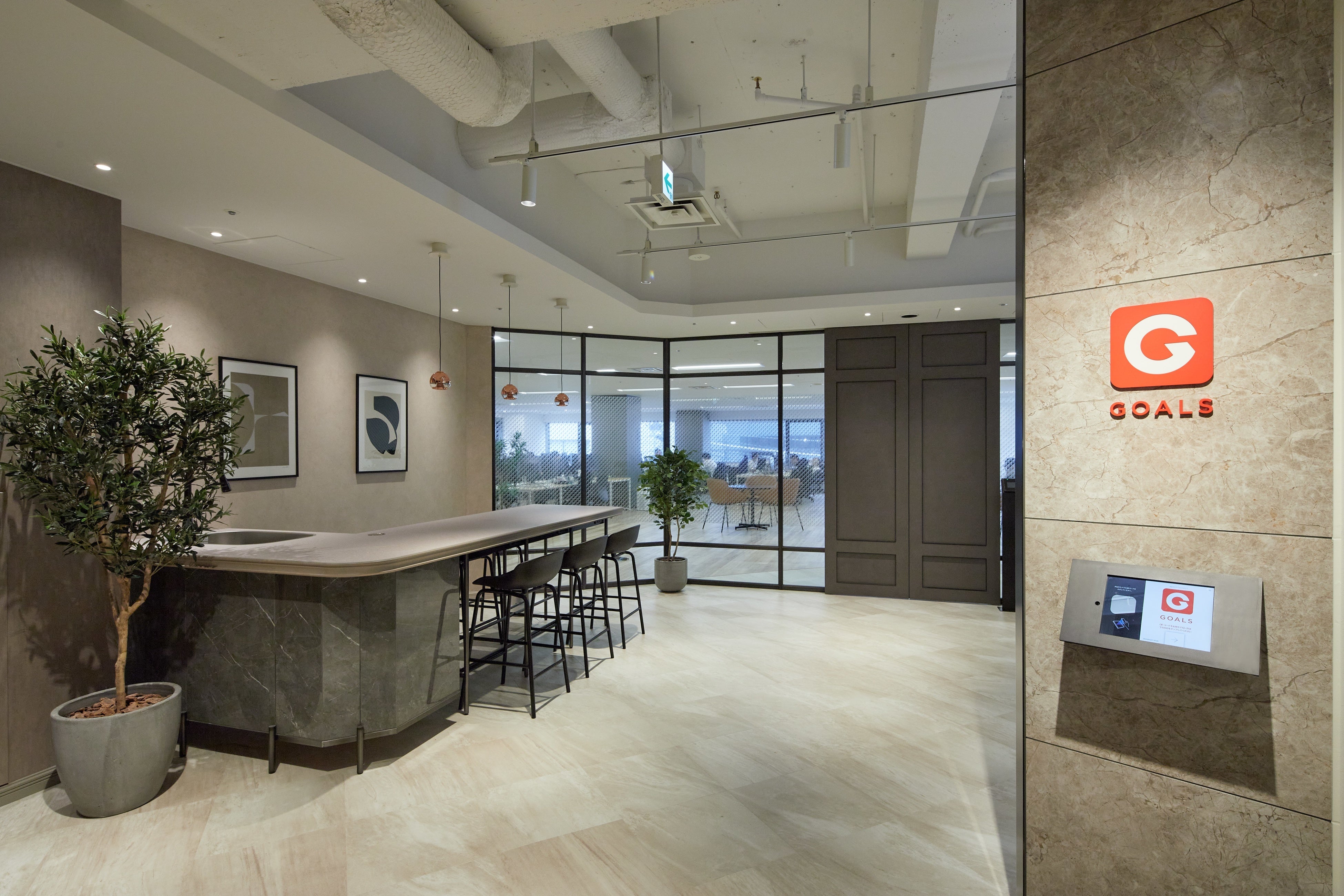 オフィスエントランス