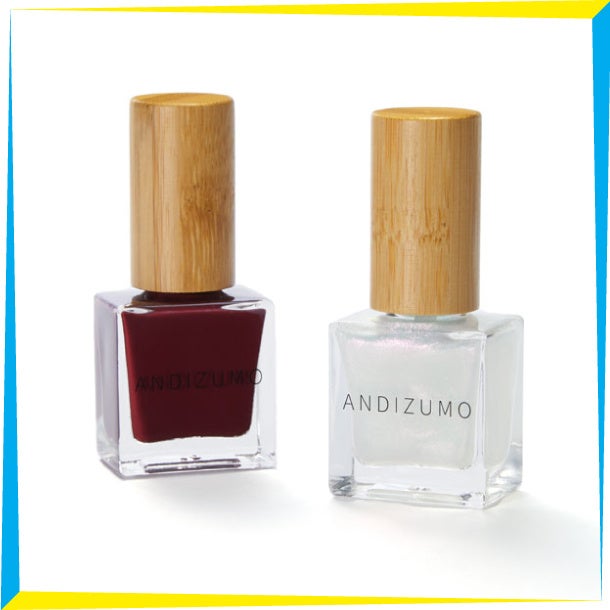 伊勢丹新宿店先行＜アンディズモ＞ネイルカラー　右）真珠貝 3,520円(パールホワイト)、左）南天 1,980円(レッド) ※店頭販売開始日　1月12日(水)　※一般販売日　2月12日（土）