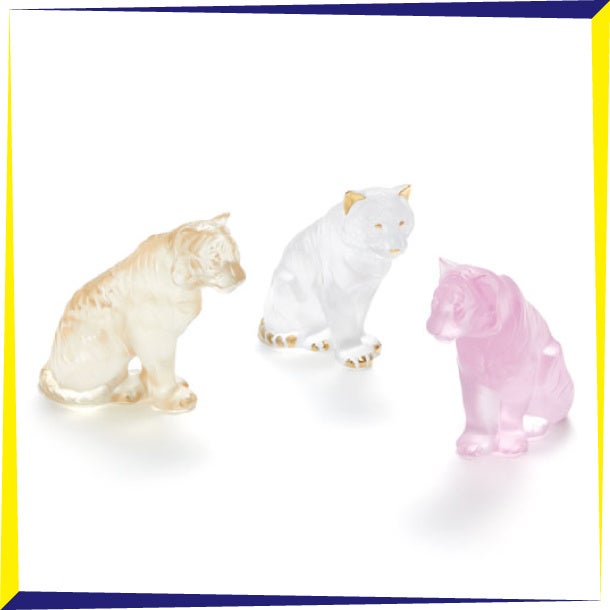 ＜ラリック＞ティグル PM  左：ゴールドラスター 80,300円　中：クリア・ゴールド 80,300円　右：ピンク 151,800円　■日本橋三越本店 本館5階 ラリック