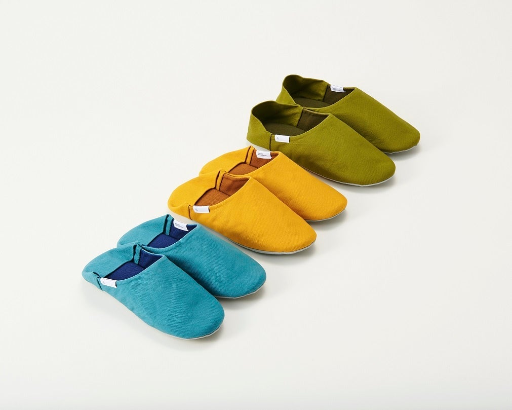 <アベホームシューズ>帆布バブーシュ 2,860円(S・M)3,080円(L) 日本橋三越本店 本館5階 ギャラリー ライフ マイニング