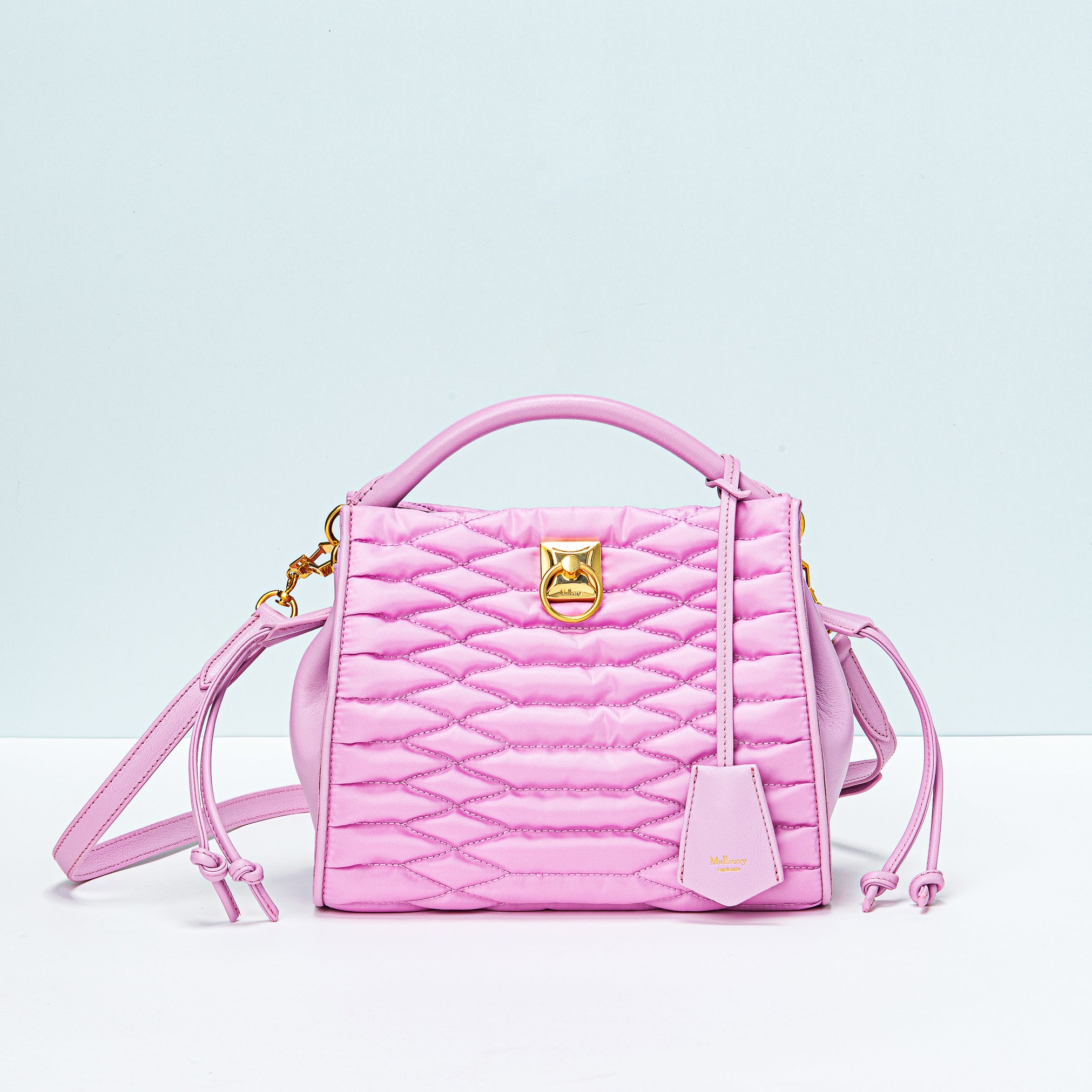 ＜マルべリー＞ハンドバッグ 198,000円 （伊勢丹新宿店先行 ナイロン×牛革 21×24×7cm) 伊勢丹新宿店 本館１階　ハンドバッグ