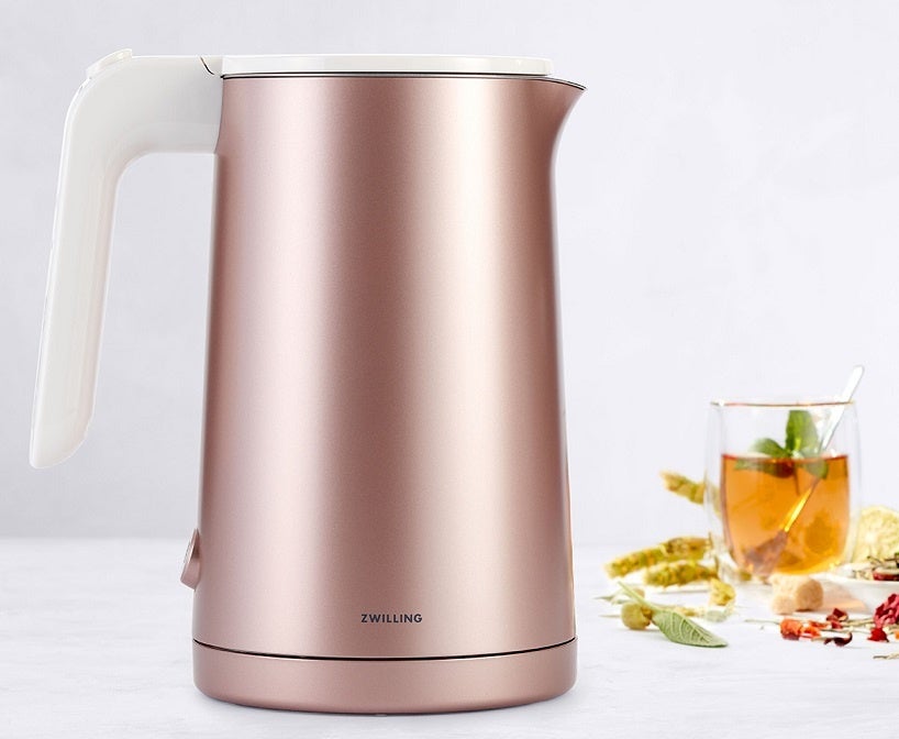 ＜ツヴィリング＞エンフィニジー　電気ケトル　1L　8,800円（税込）　※3月24日（木）販売開始予定