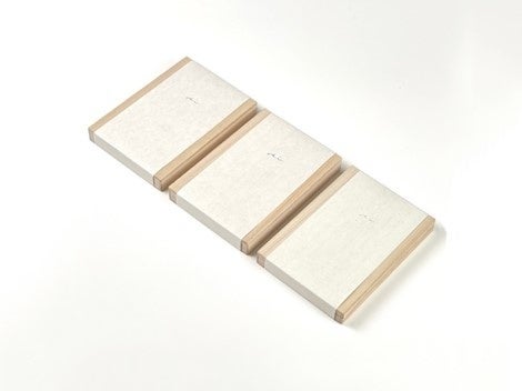 熨斗にオリジナルサイン「ai」が記されたパッケージ