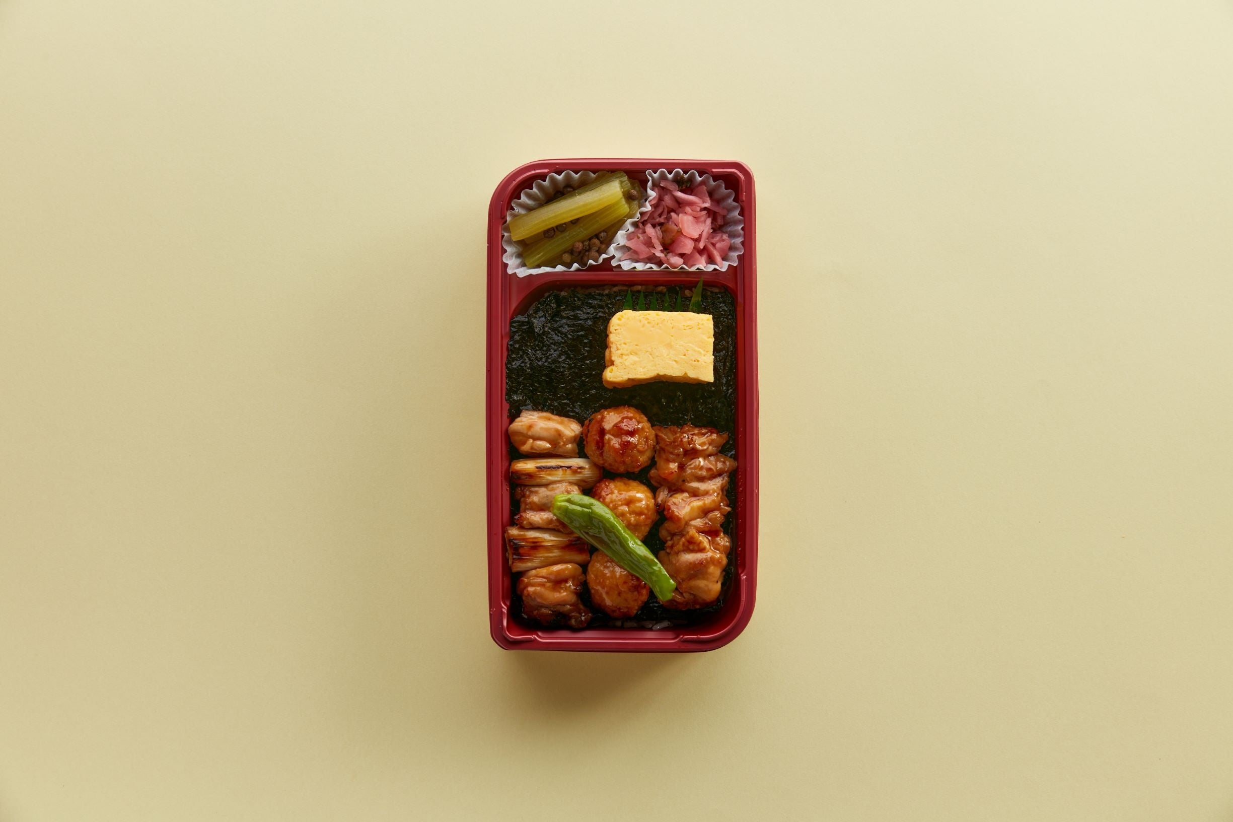 〈両国茶屋〉 山本海苔店 新海苔焼鳥弁当　972円(1折) 12月7日(水)～13日(火) 各日50点限り