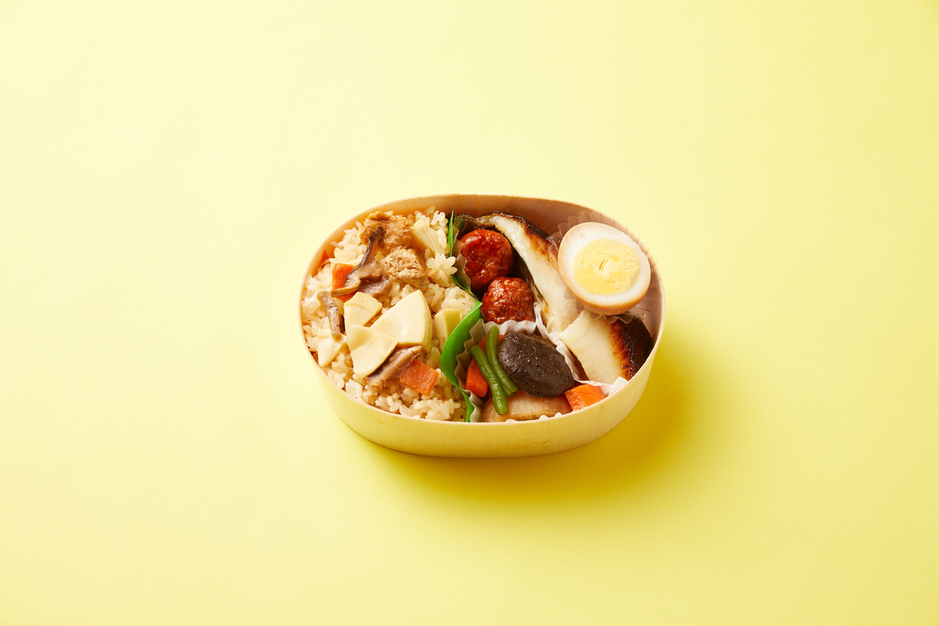 〈築地なが田〉 春の彩弁当 1,350円