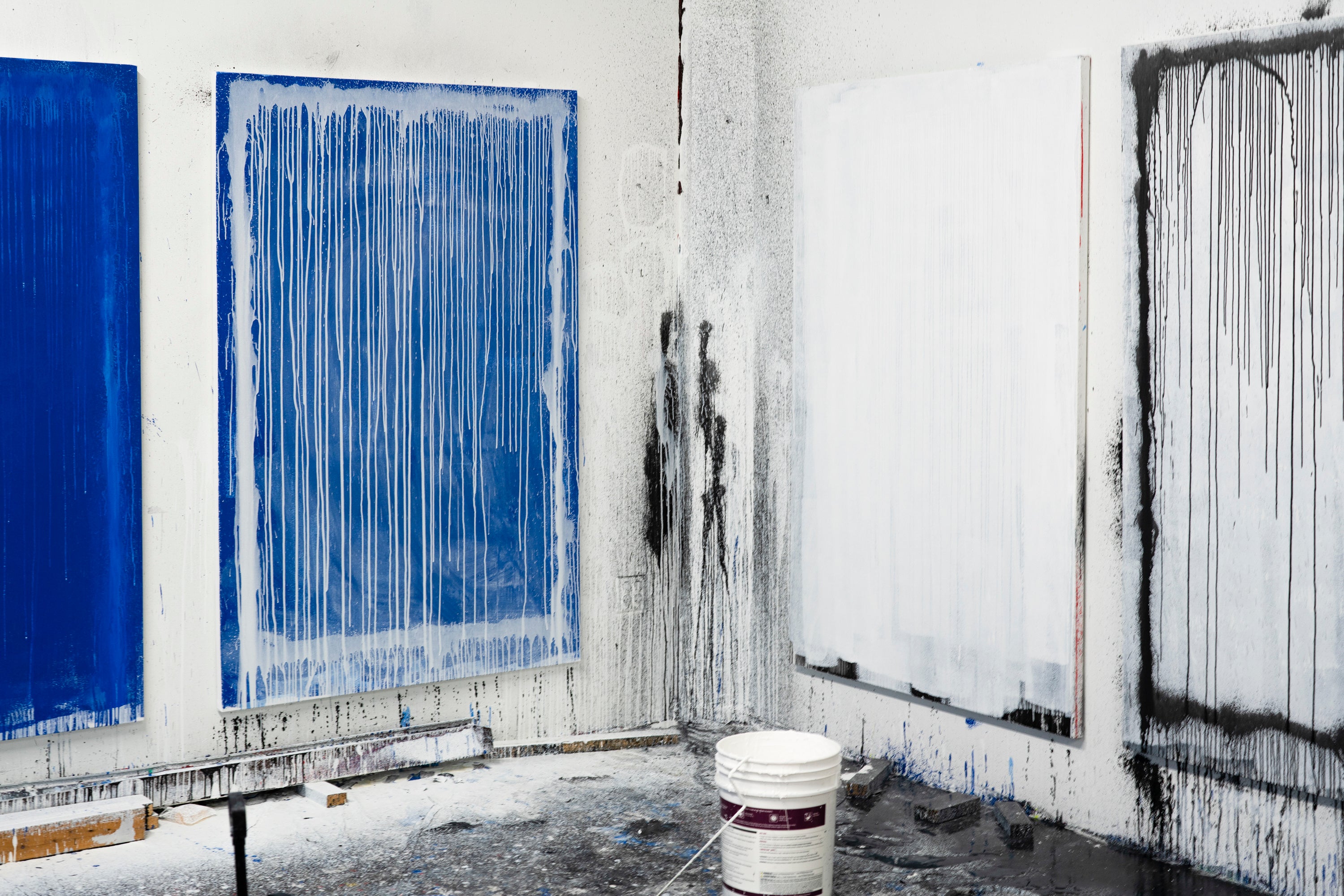 Craig Costello Untitled, 2023 Acrylic on Canvas 182.88 cm x 121.92 cm