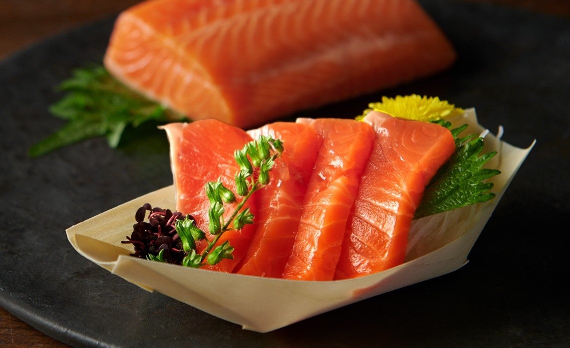 ICT技術を活用したNECネッツエスアイグループ初の陸上養殖サーモンが初