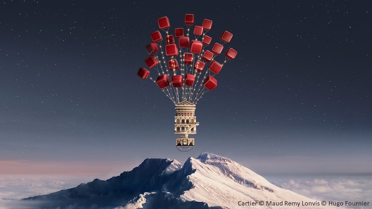 日本橋三越本店で高さ7メートルを超えるカルティエのクリスマスツリーが登場! 日本橋三越本店で高さ7メートルを超えるカルティエのクリスマスツリーが登場!