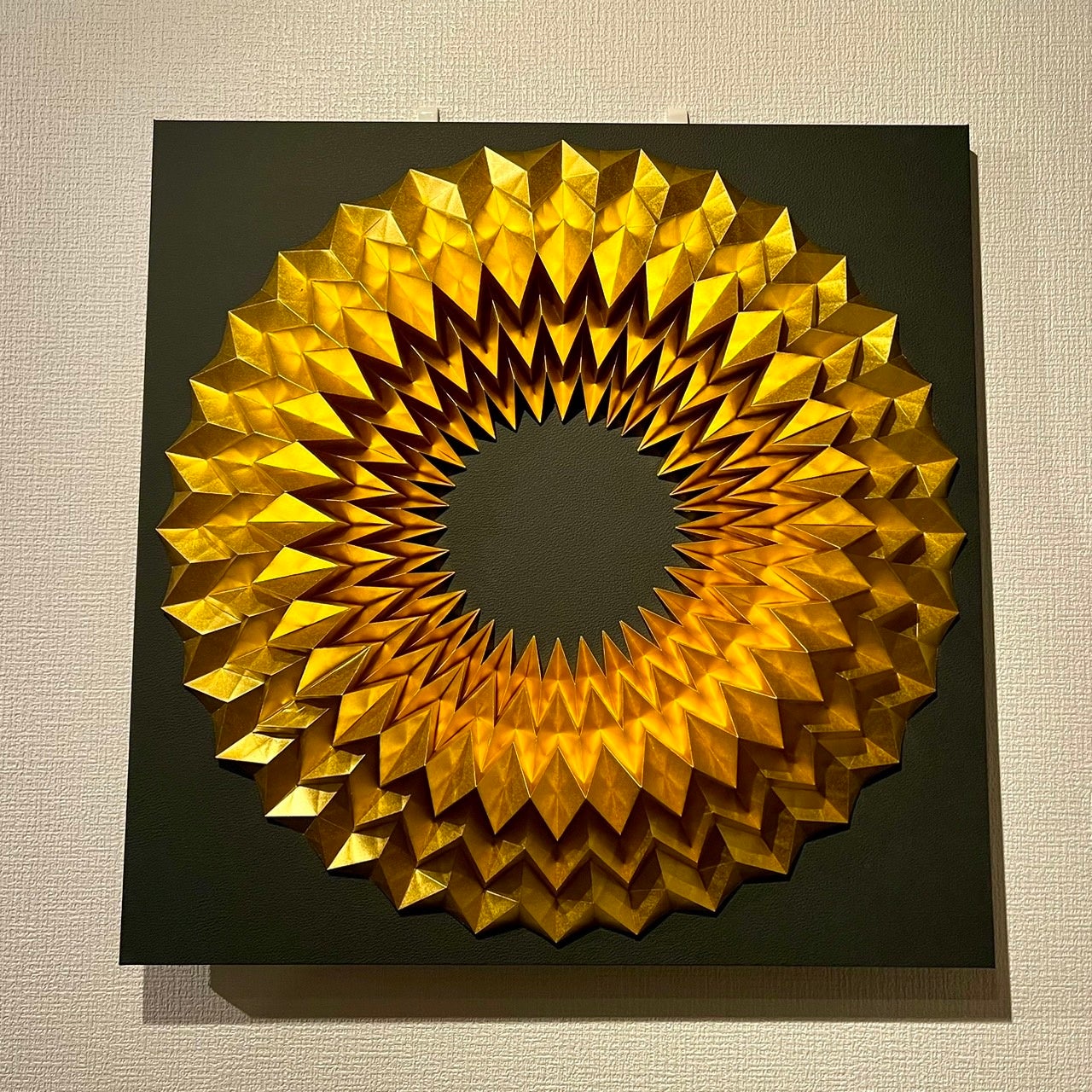 〈D.hinklay〉the circle