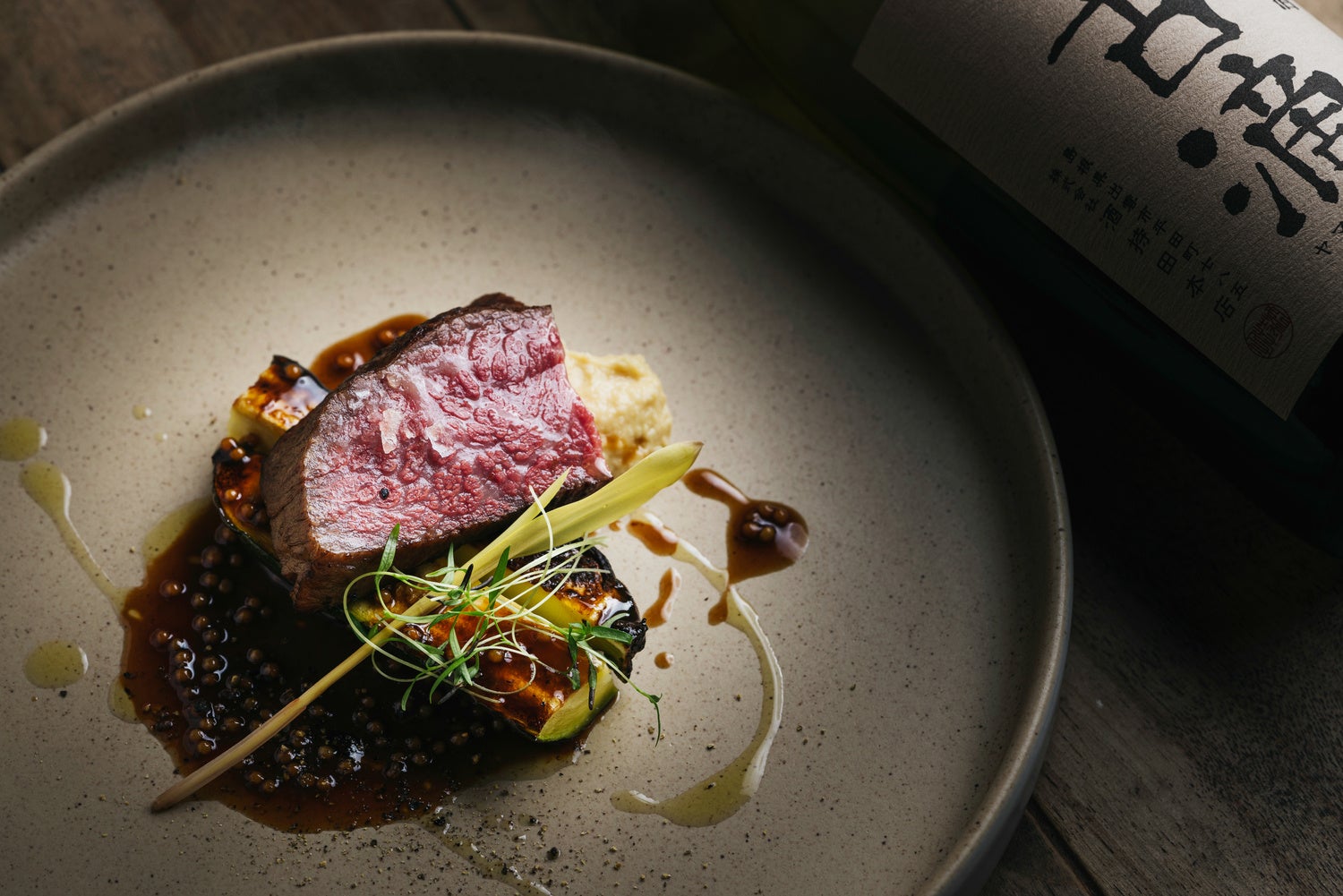 地域食材を使った約10品のディナー