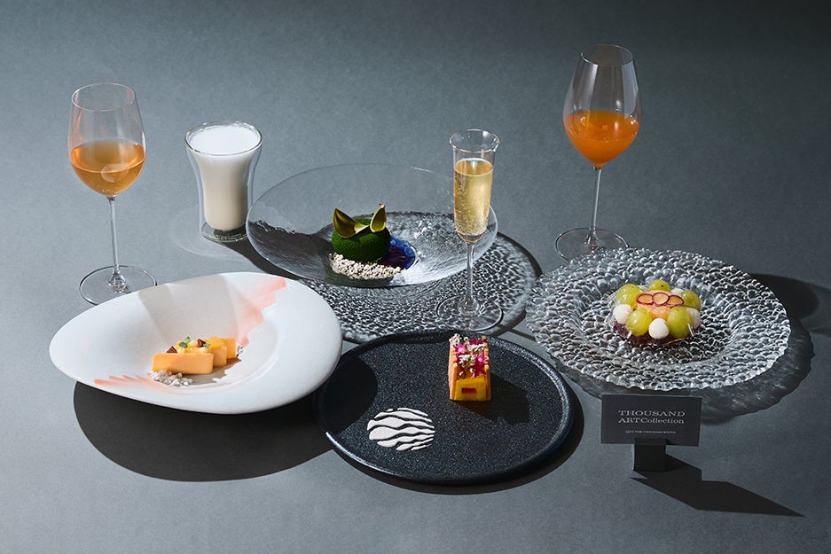 THOUSAND Art Collection