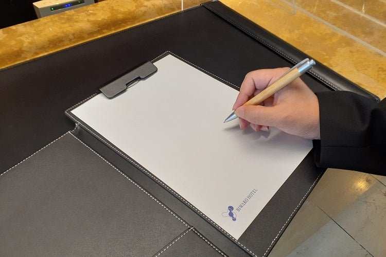 取り組み例　筆談用具の設置