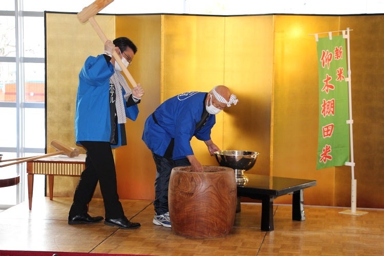 お餅つき（イメージ）