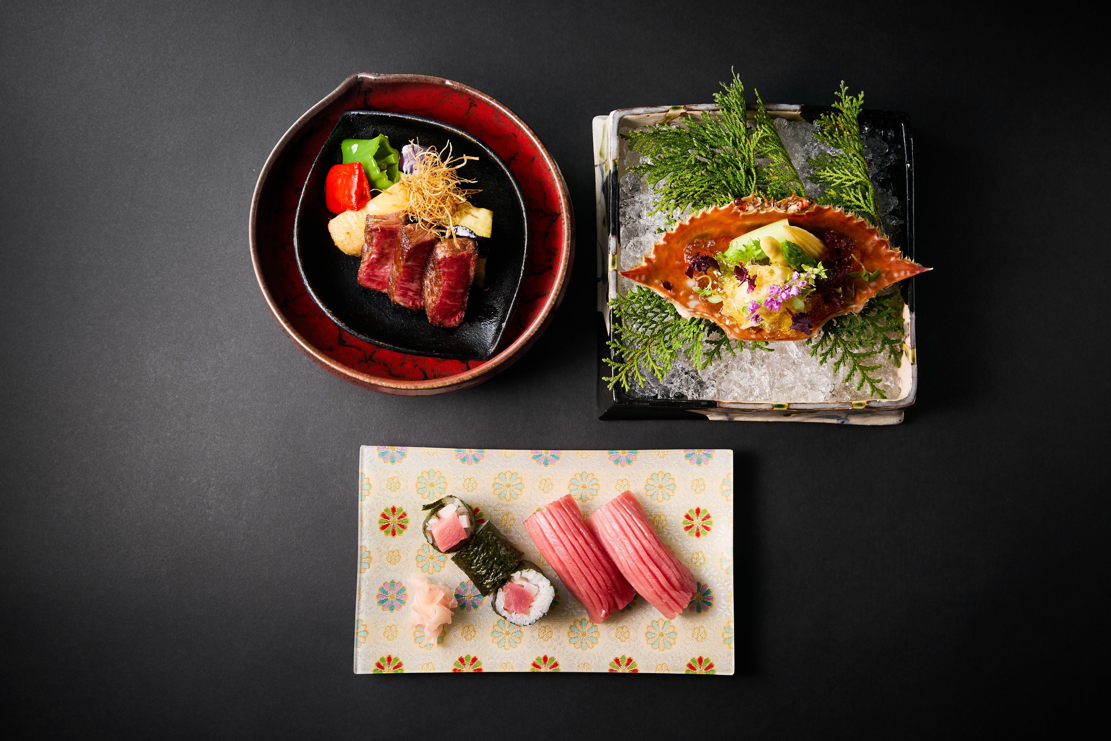 鮪・渡り蟹・牛会席