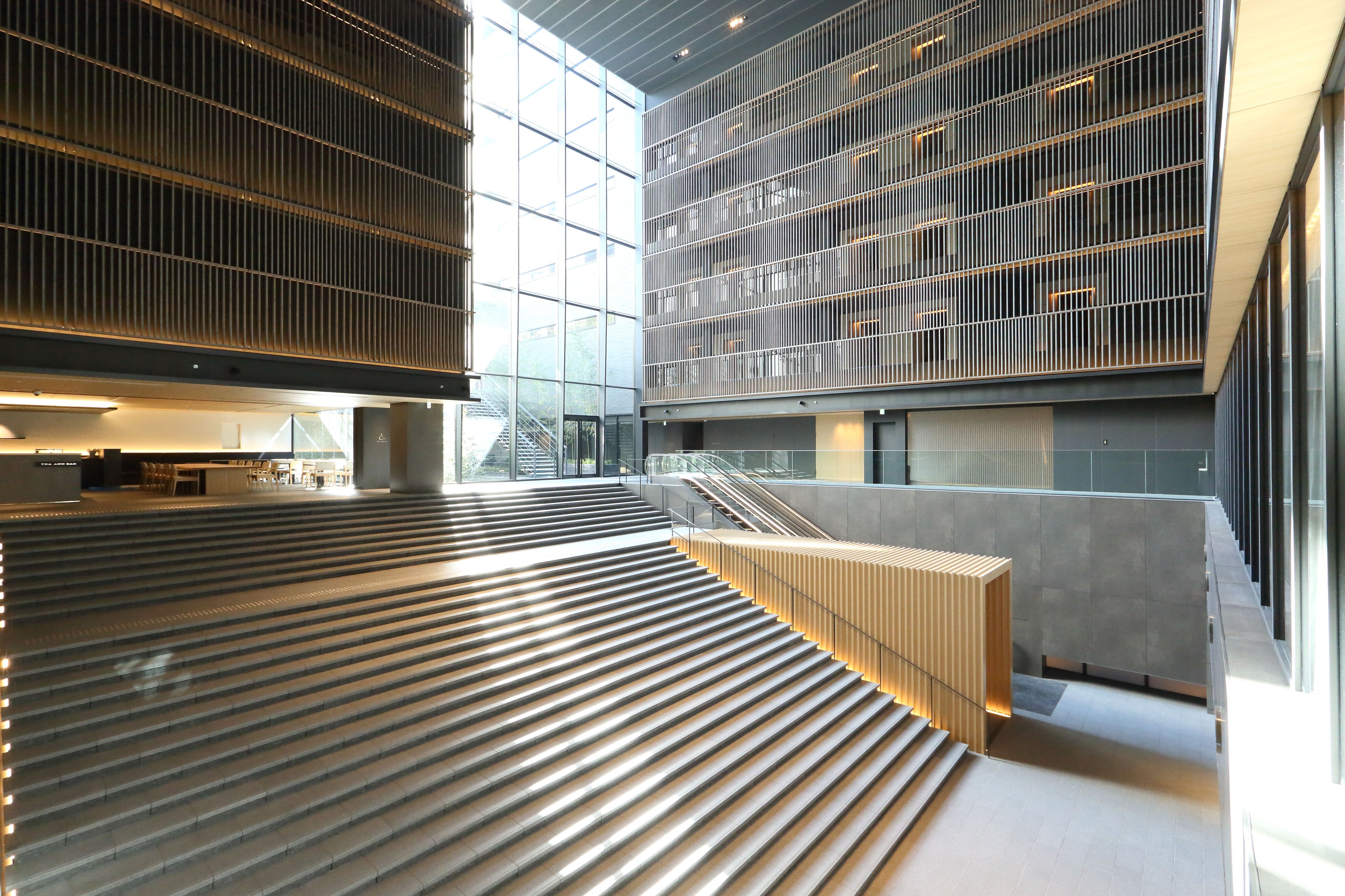 THE THOUSAND KYOTO 大階段