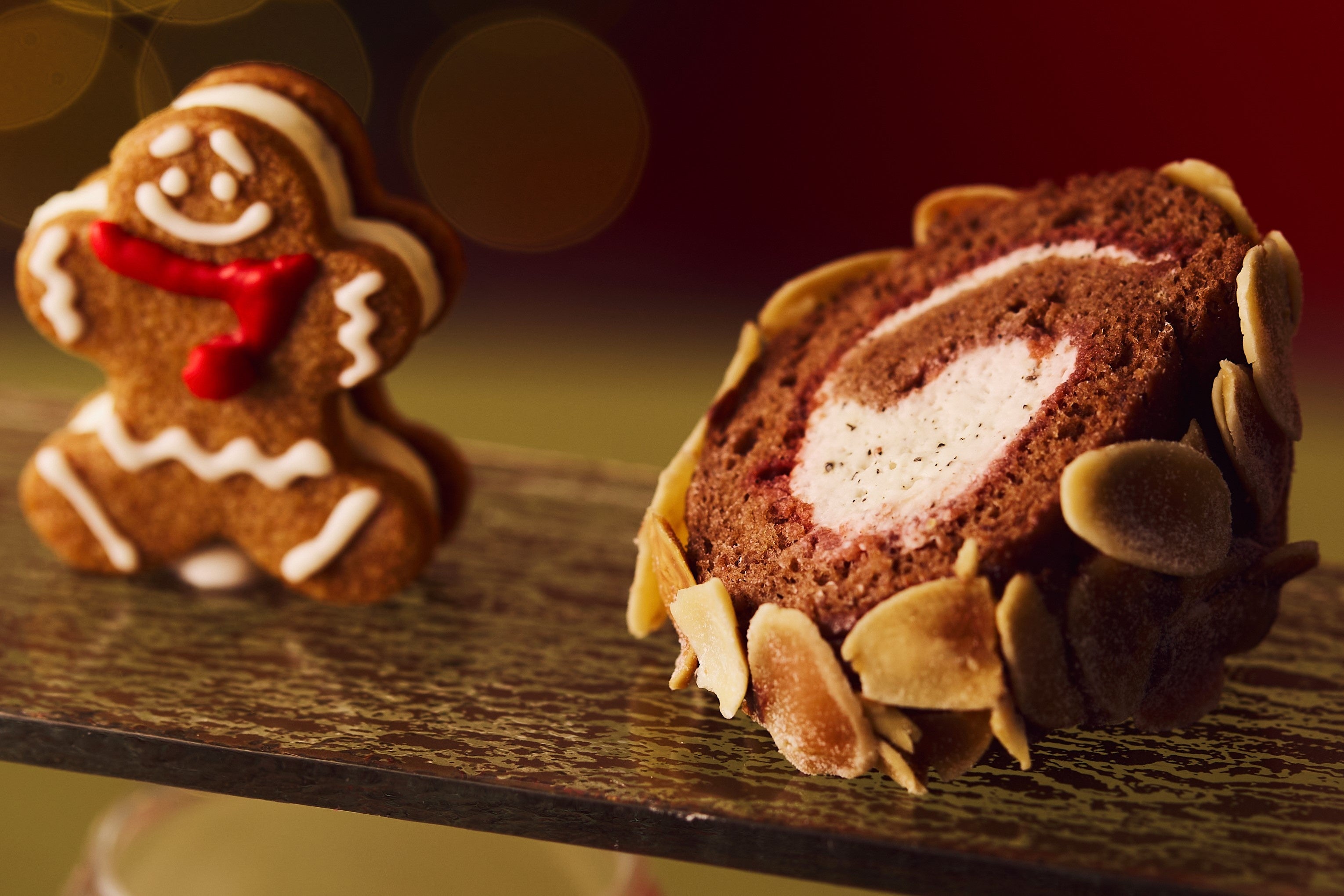 左｜ジンジャーマン、右｜ビッシュドノエル