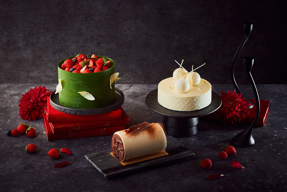 (左)ノエル・フレーズ –Noël fraise–(中央)ノエル・カフェ　–Noël Café–(右)ノエル・ブラン　–Noël Blanc–