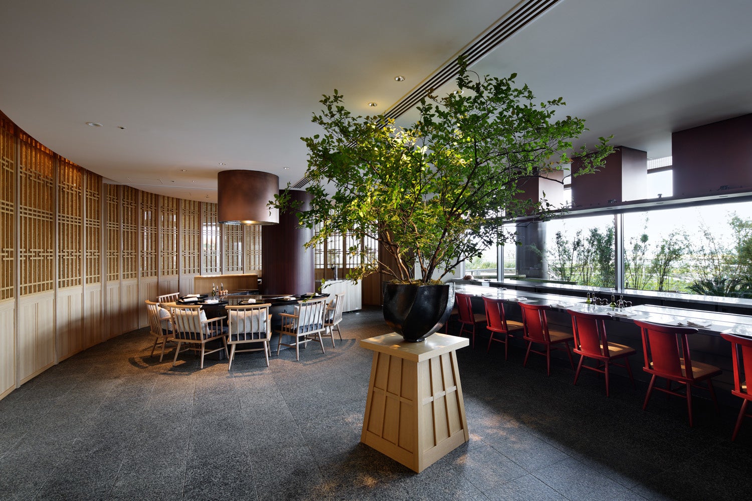 「鉄板焼 おおみ」店舗イメージ