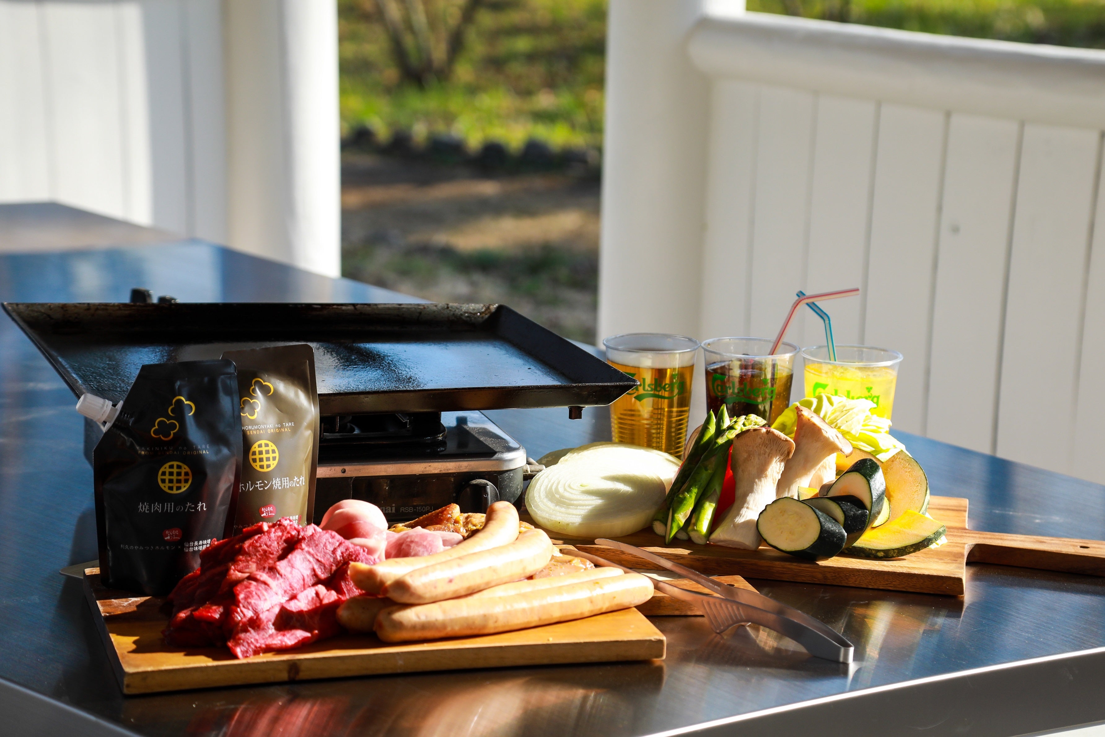 屋根付きエリアでのグリルBBQ