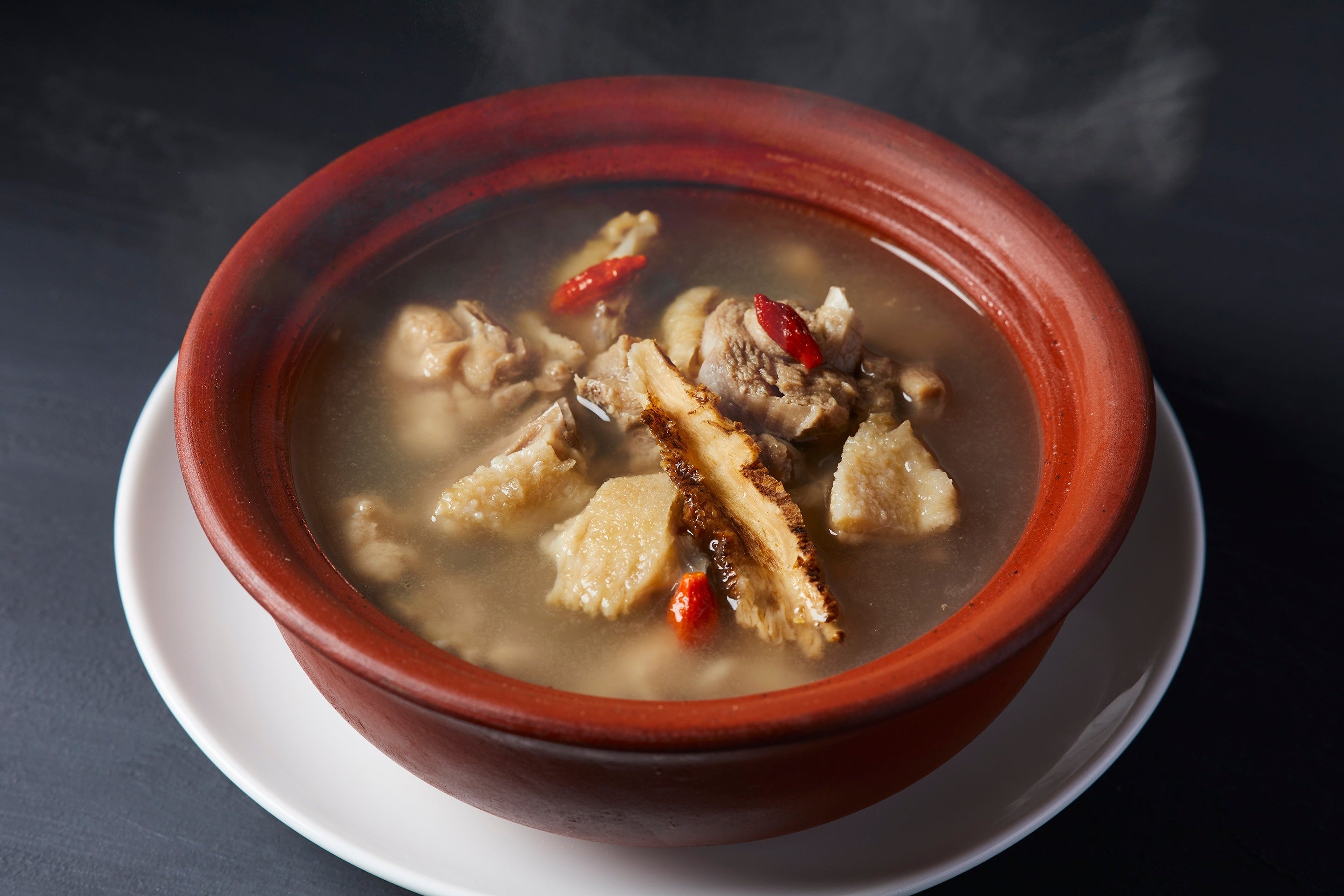 缸子当归鸡 　当帰と鶏肉のスープ