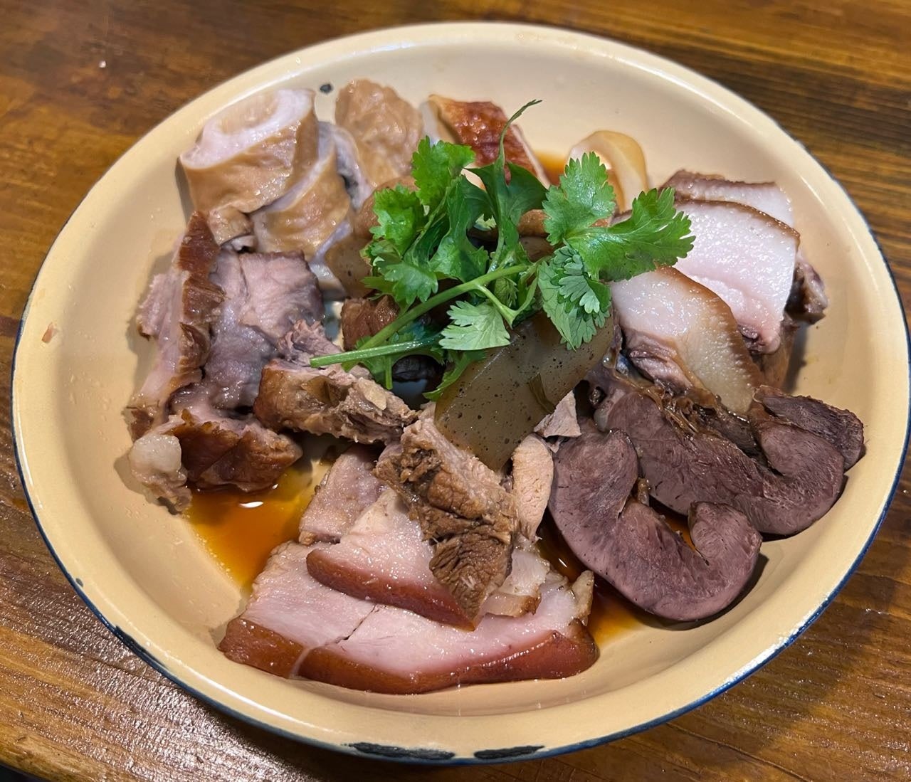 醬卤（中国風おでん）盛り合わせ990円