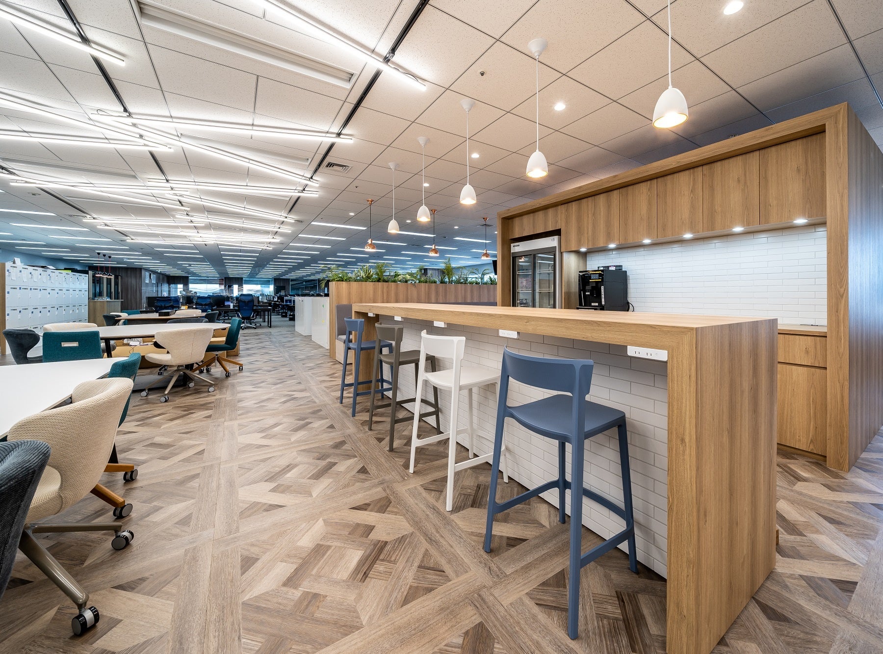 オフィスのハイブリッドワーク化