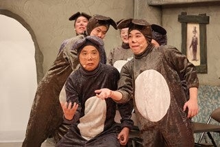 『爆チュー問題クリスマスライブ2021』コント （C）TITAN TOPICS フジテレビ