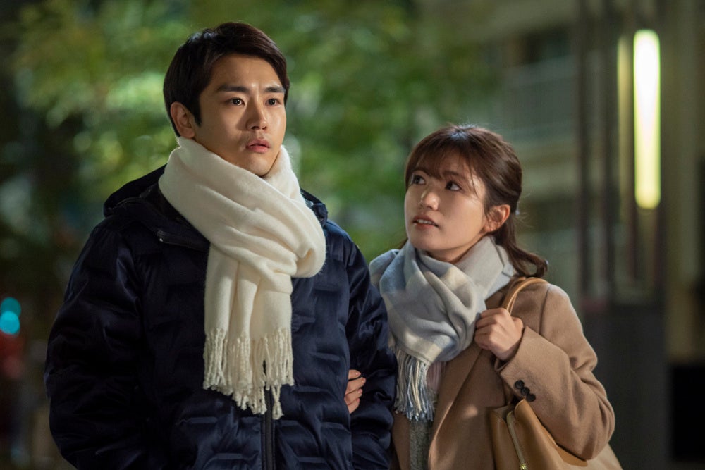 （左から）泉澤祐希、美山加恋