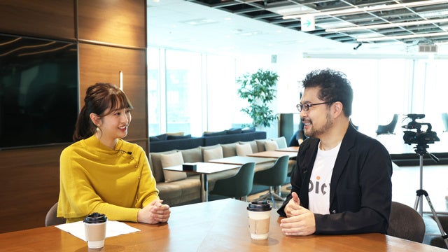 （左から）藤本万梨乃（フジテレビアナウンサー）、 株式会社Voicy 代表取締役  緒方憲太郎