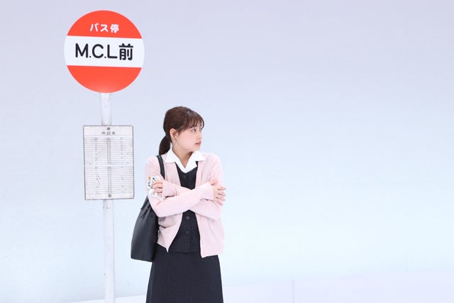 「オールアウト　【変な〇〇】 雨宿り編」 田﨑さくら （C）フジテレビ