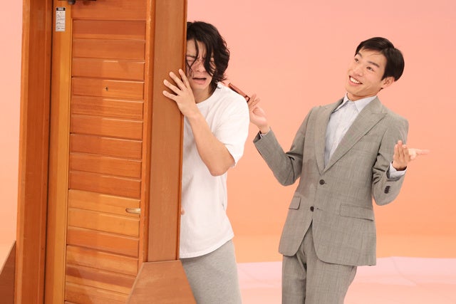 （左から）野田クリスタル、加賀翔 （C）フジテレビ