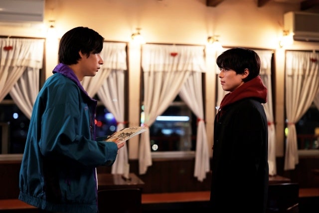 (左から)濱尾ノリタカ、本田響矢 (C)フジテレビ