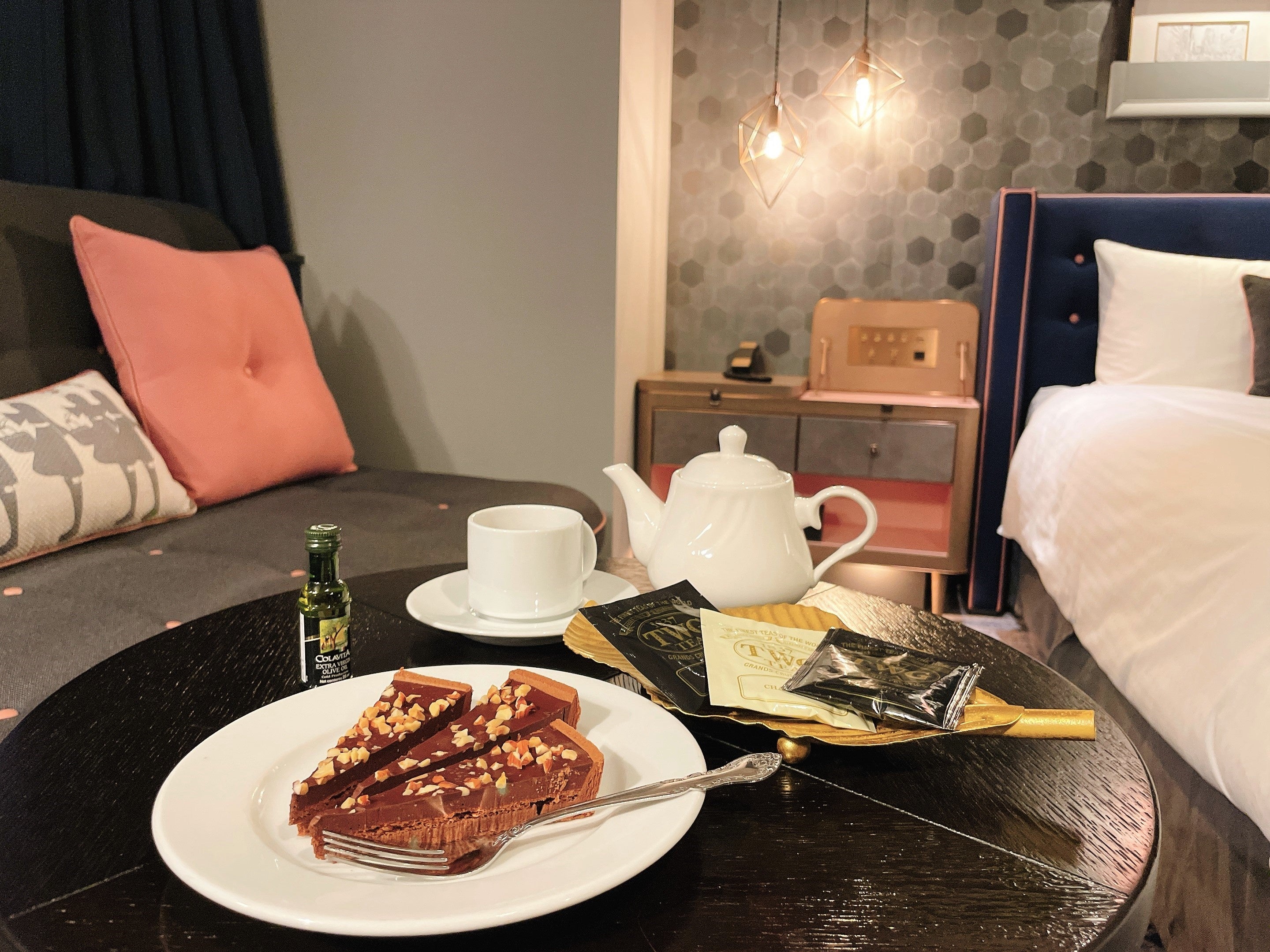 大きな ソファでゆったりくつろげるプリビレッジツイン