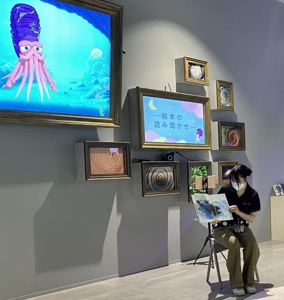 アンモーン長老と読み聞かせスタッフ