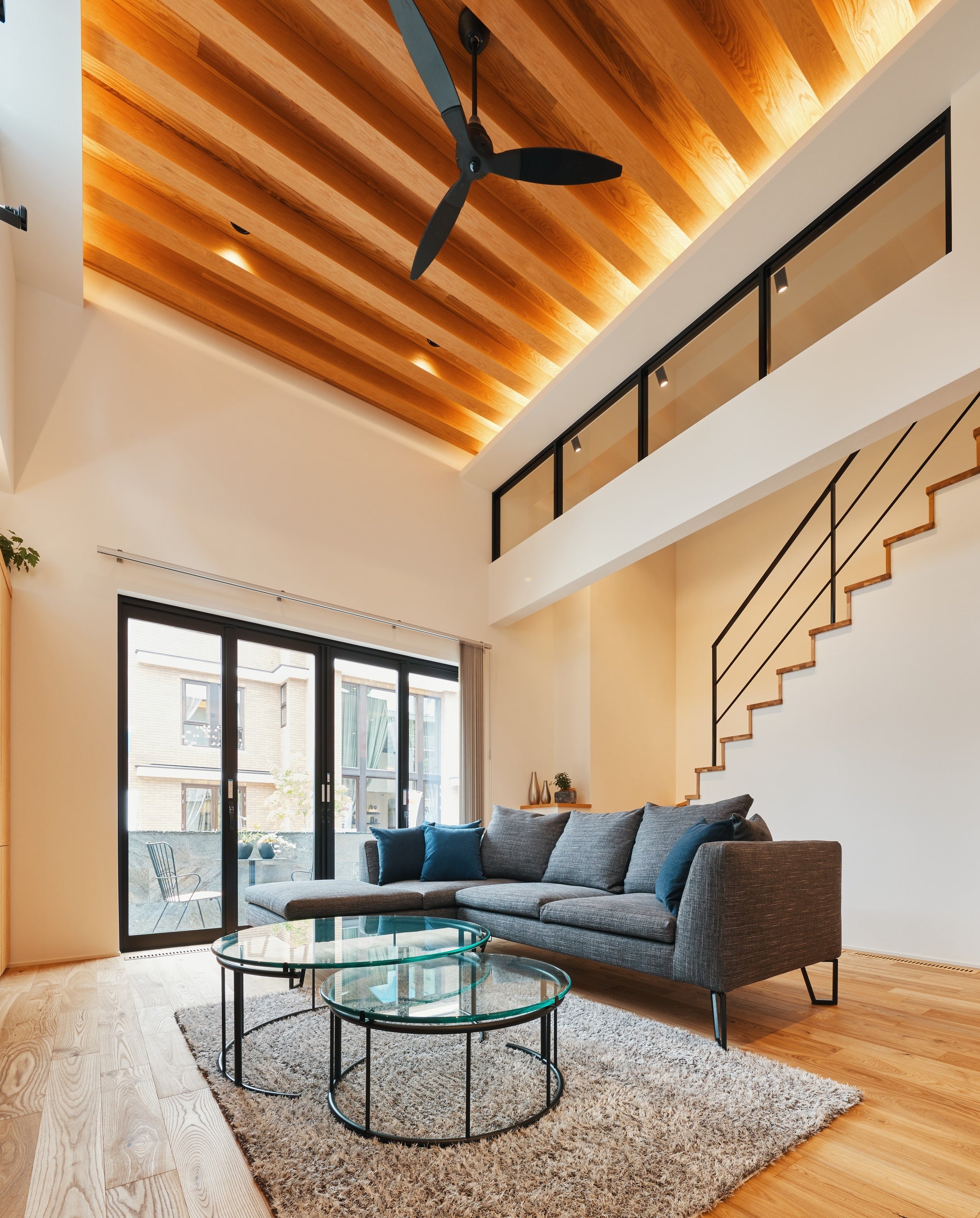 期間限定商品「剛木造　超空間の家FREE³＋」内観イメージ