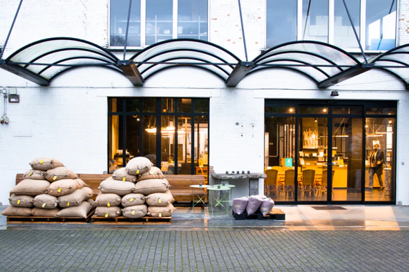 フレデリック・ブロンディールのショップ