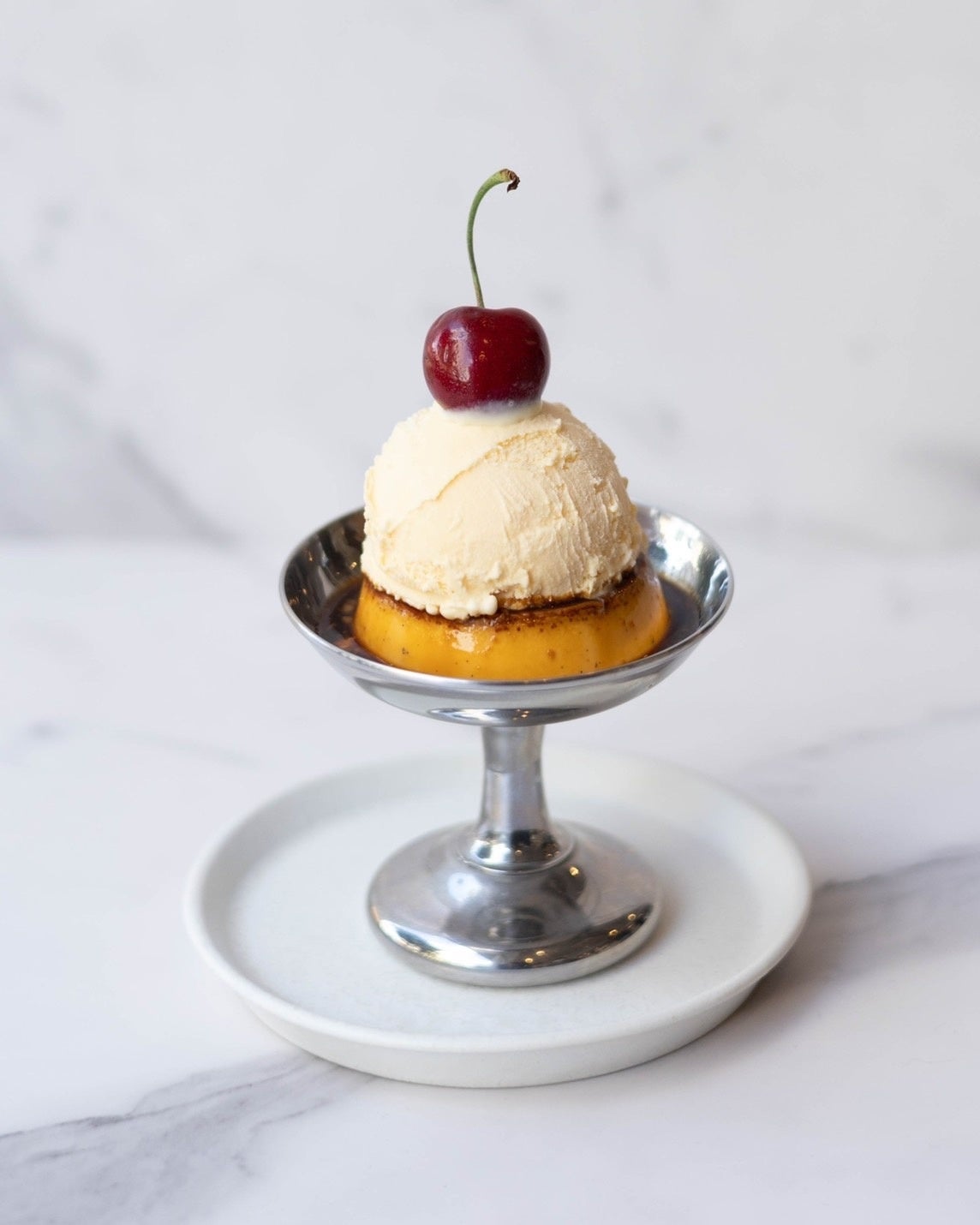 かためのプリンアラモード