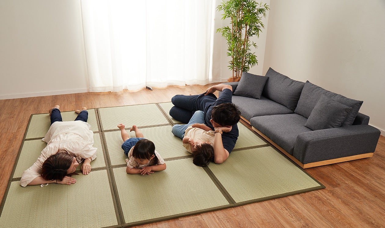 布団を敷いたり、そのままごろ寝マットレスとしても。