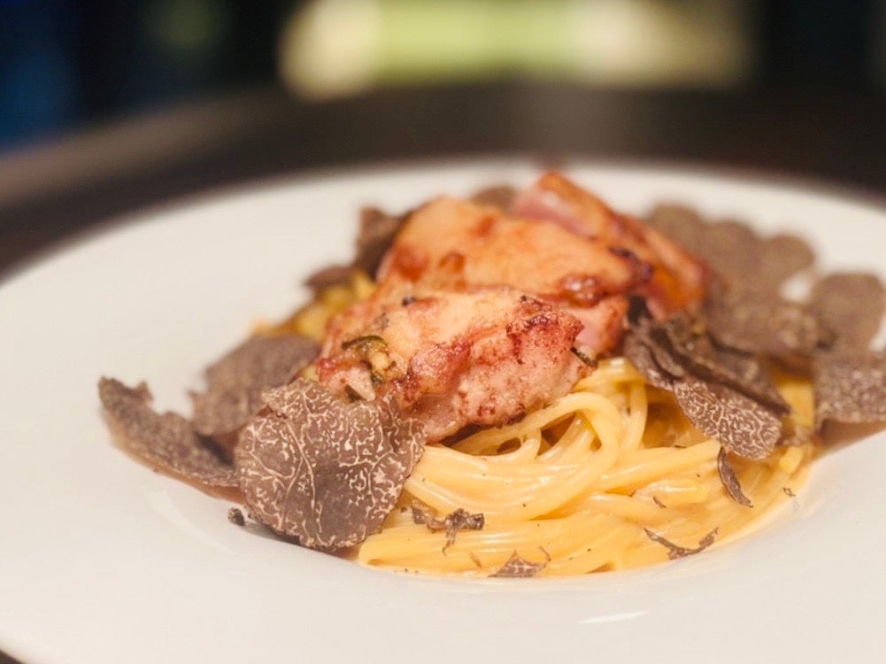 『津軽鶏のトリュフクリームパスタ』
