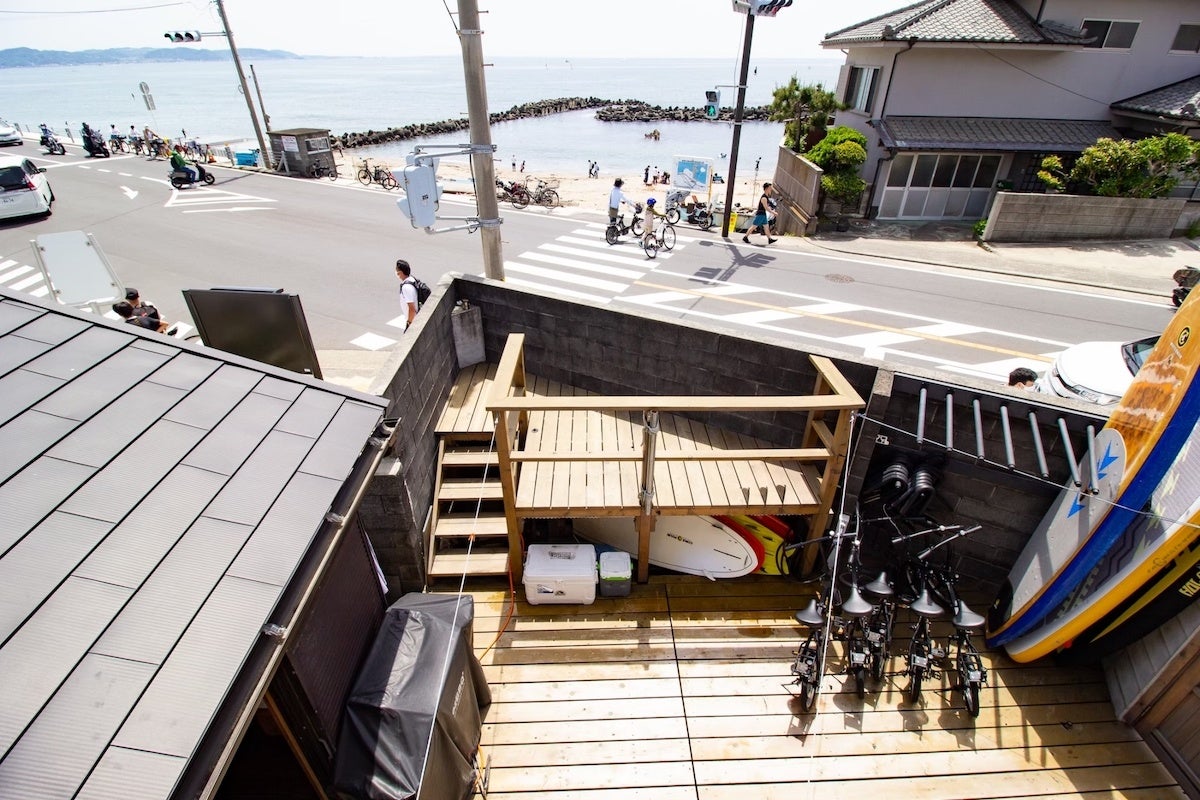 貸切BBQができるウッドデッキテラス※要予約