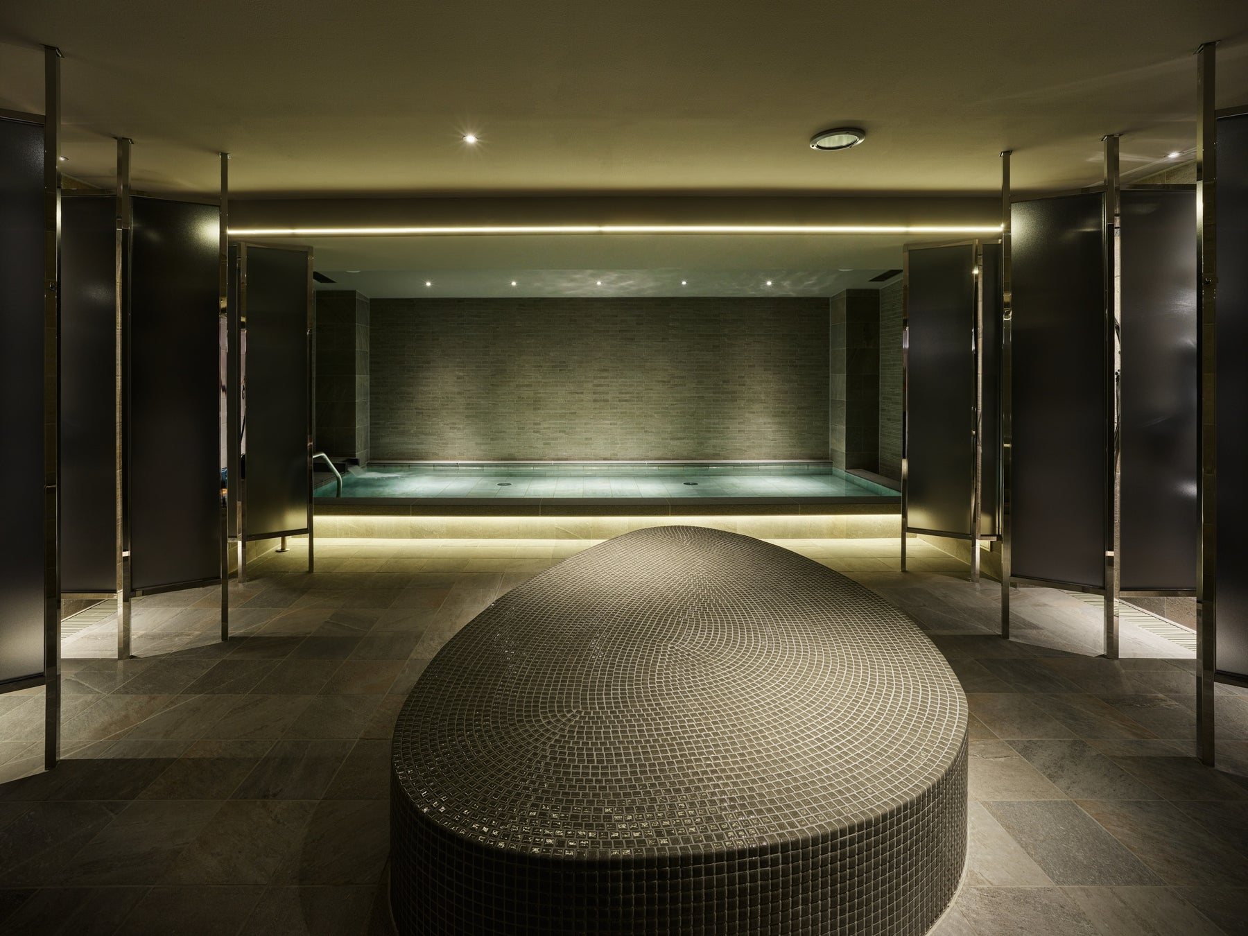 sequence KYOTO GOJO (THE BATH & THE SAUNA)