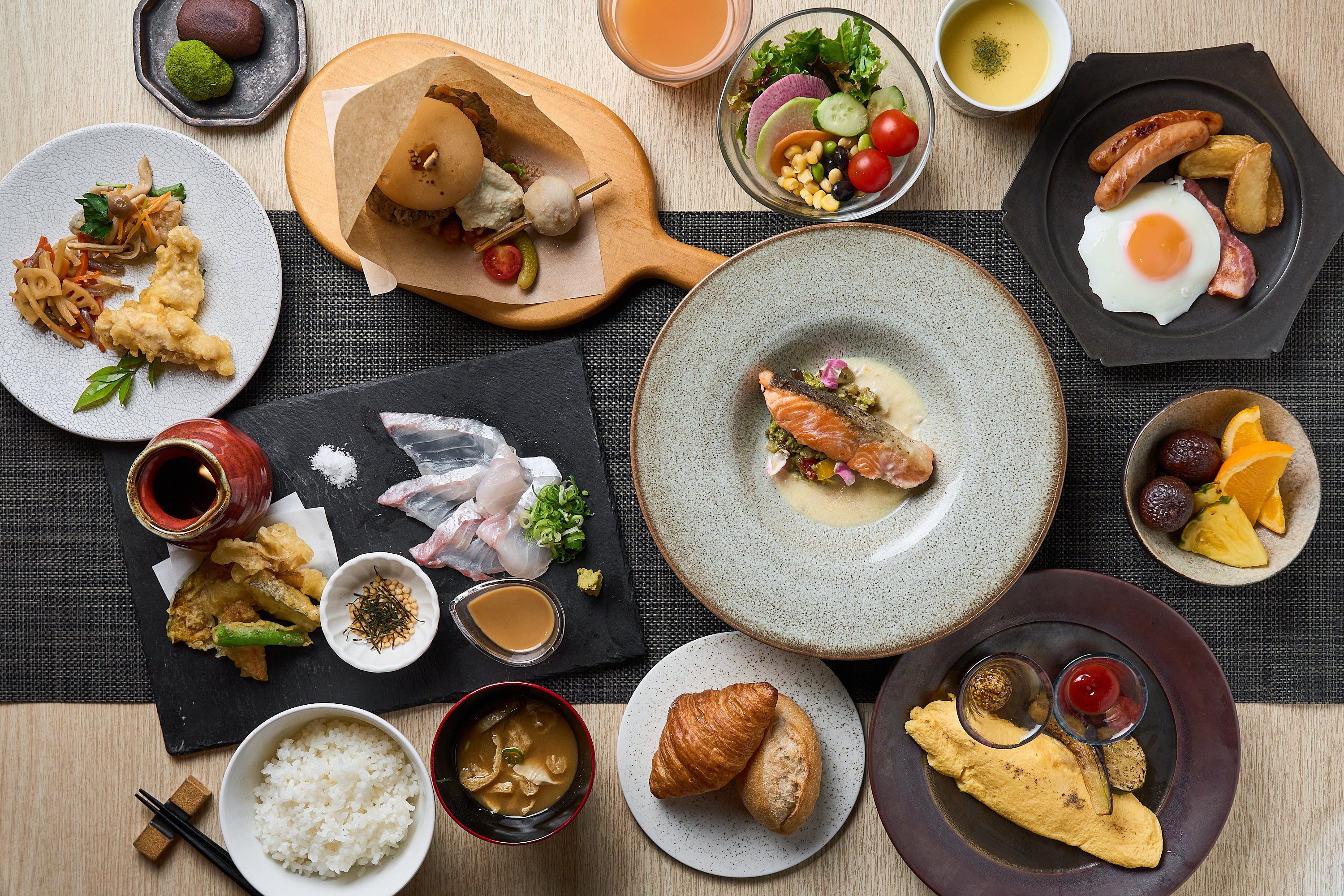 「楽しみになる朝食」を全国3ホテルで一斉リニューアル！LIVEキッチンで提供する握りたておむすびやカスタマイズできる卵料理、和風デザートなど