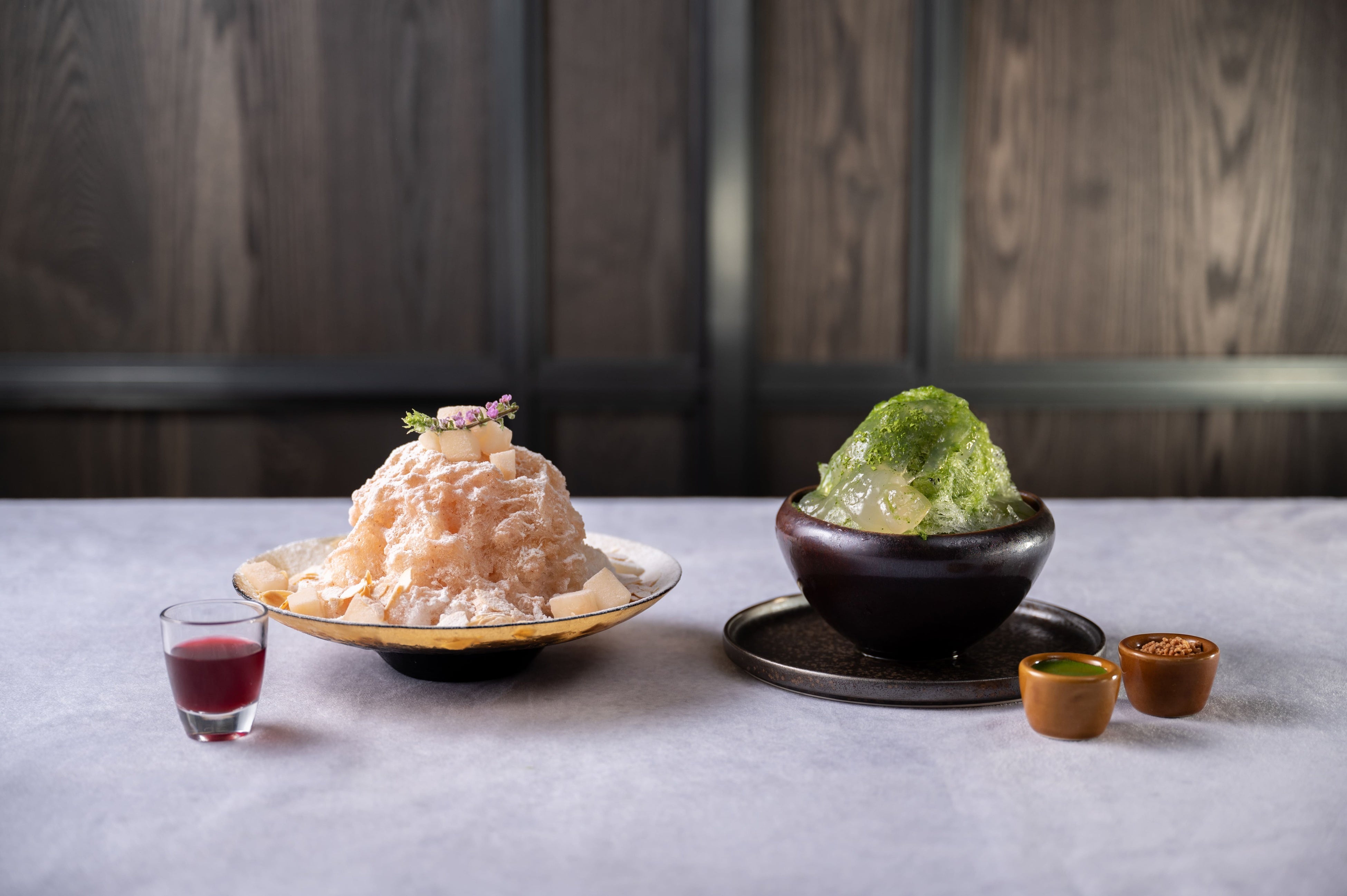 国産桃を1個半使用のかき氷＆ピーチ×マンゴーのアフタヌーンティー