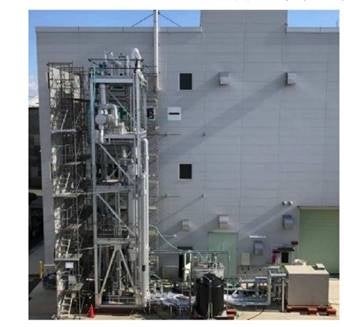 写真1 ヒートポンプ式アンモニア回収装置