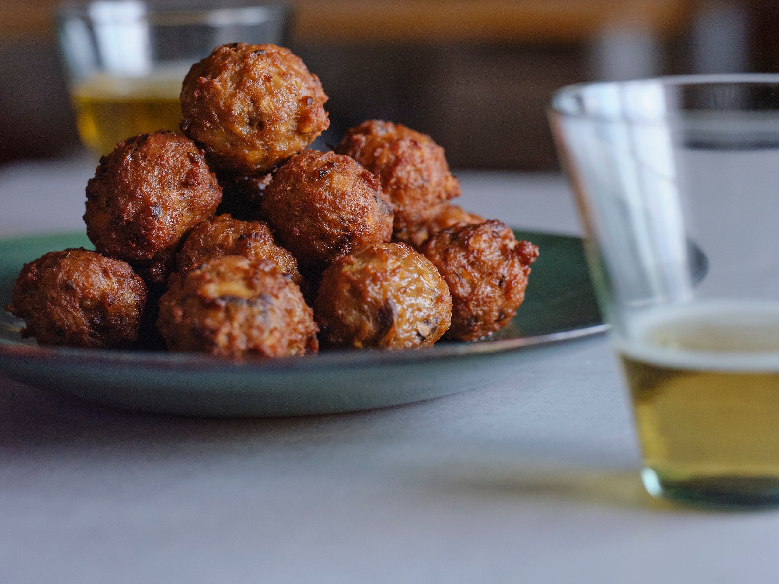 椎茸揚げ肉団子