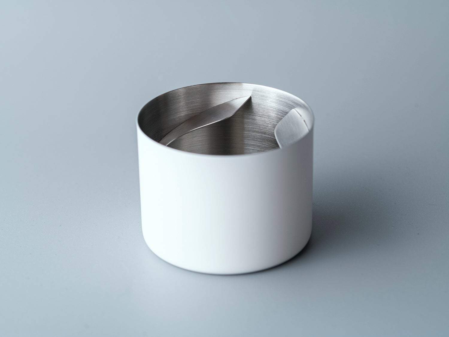 粉を注ぐ時に便利なフィンがついたキャッチ