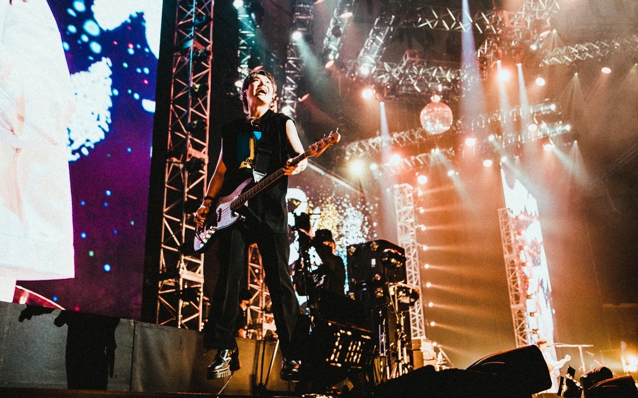 photo by ヤマダマサヒロ